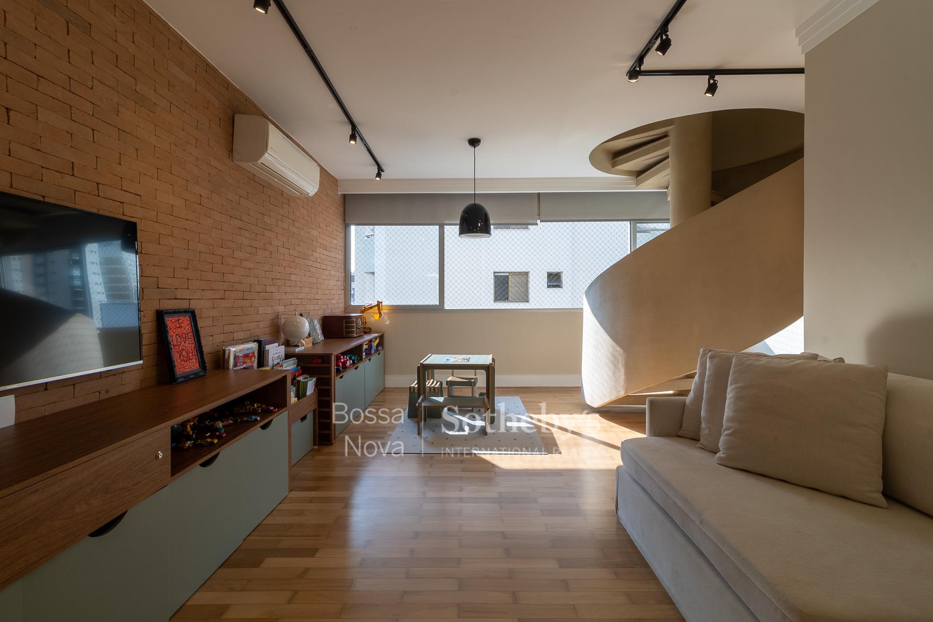 Cobertura Duplex para venda em Moema