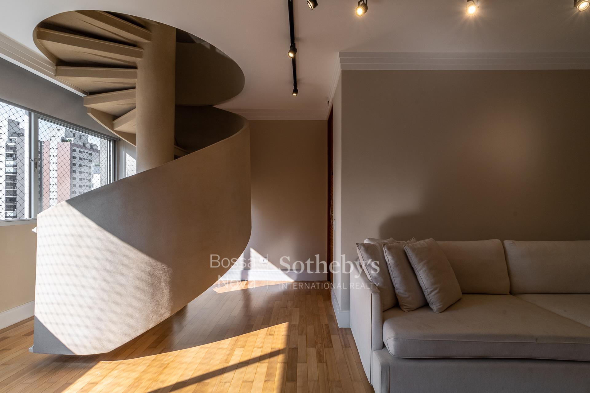 Cobertura Duplex para venda em Moema