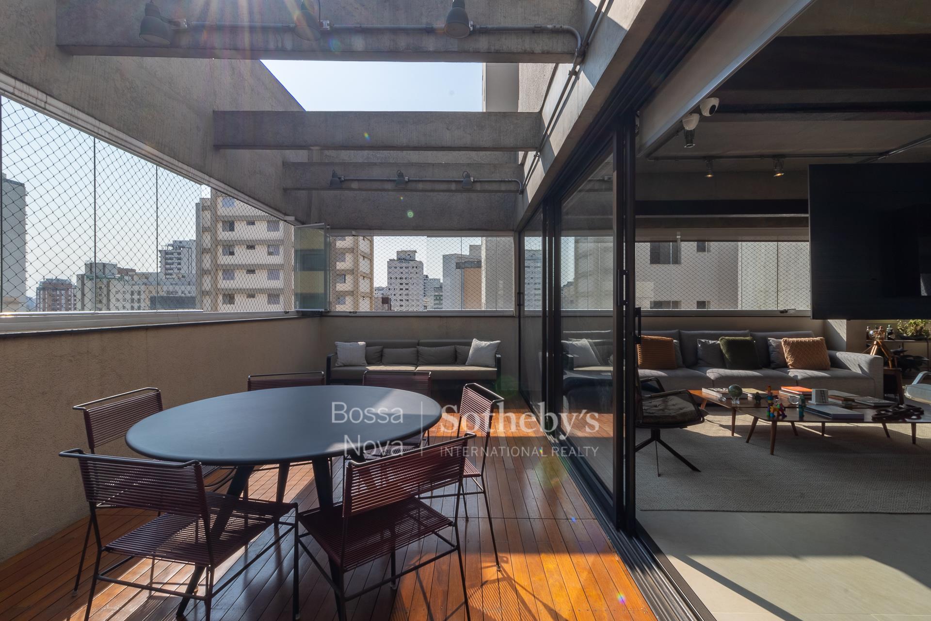 Cobertura Duplex para venda em Moema