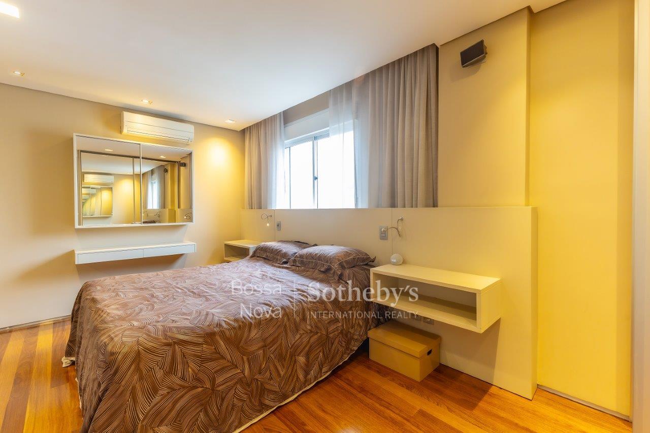 Cobertura Duplex para venda em Moema