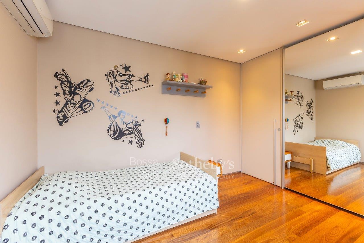 Cobertura Duplex para venda em Moema