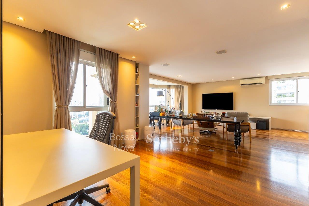 Cobertura Duplex para venda em Moema