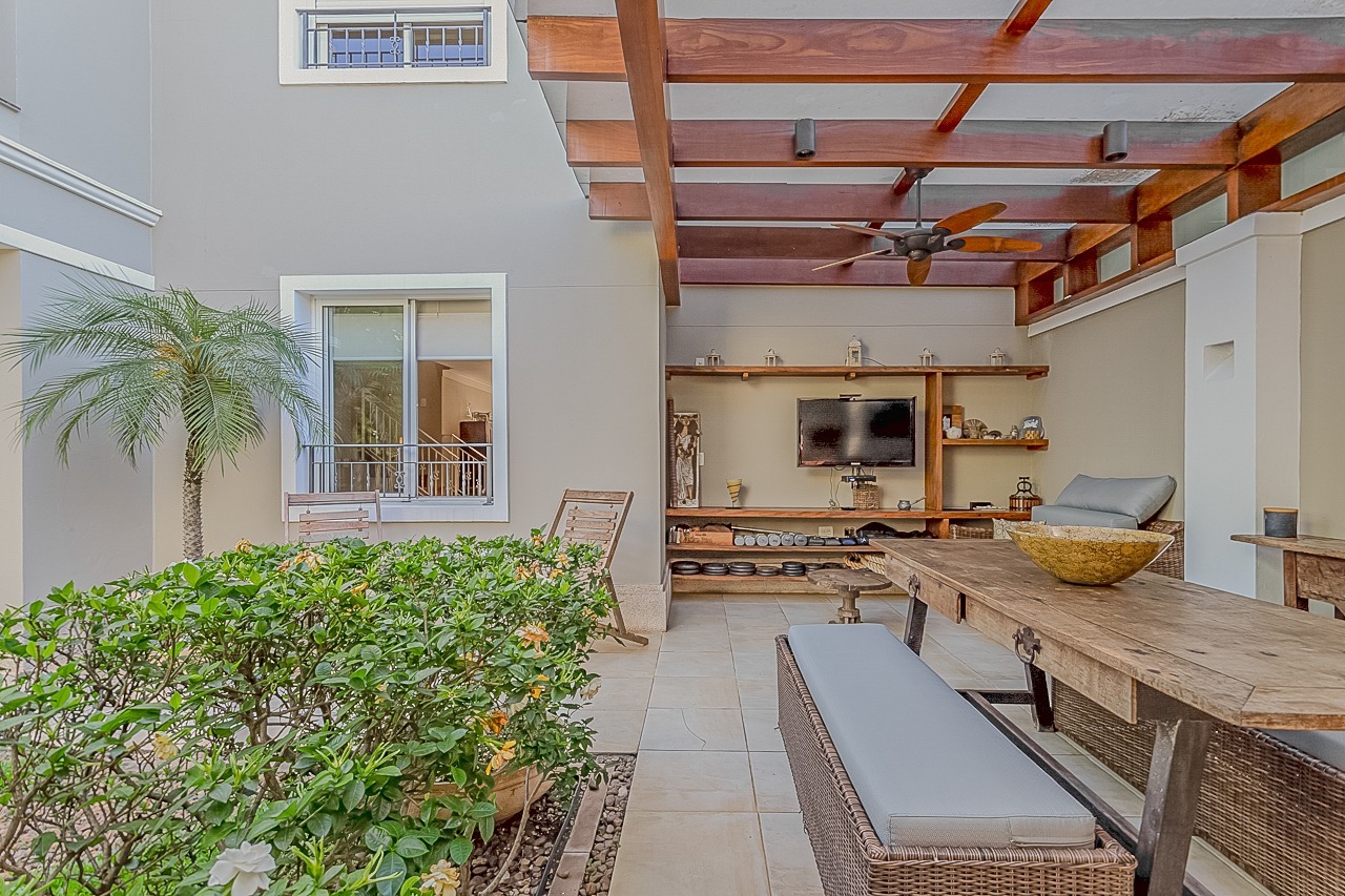Casa Em Condomínio para venda em Alto de Pinheiros