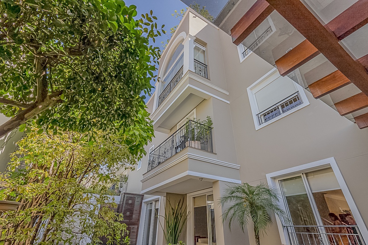 Casa Em Condomínio para venda em Alto de Pinheiros