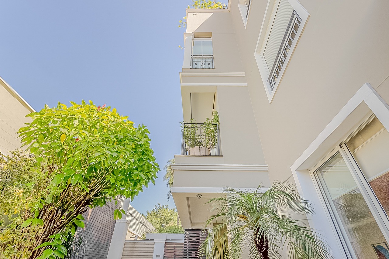 Casa Em Condomínio para venda em Alto de Pinheiros