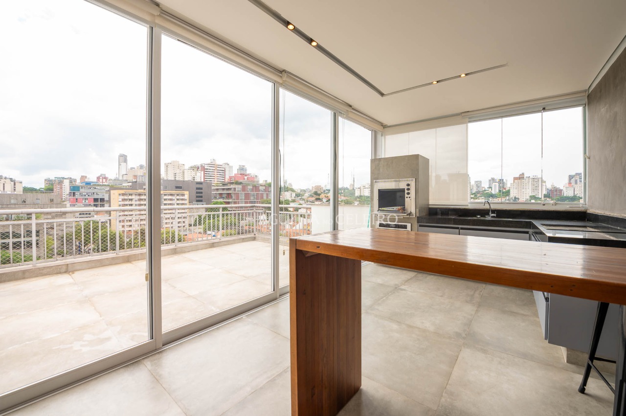 Cobertura Duplex para venda em Vila Madalena