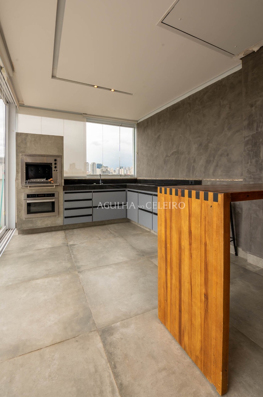 Cobertura Duplex para venda em Vila Madalena