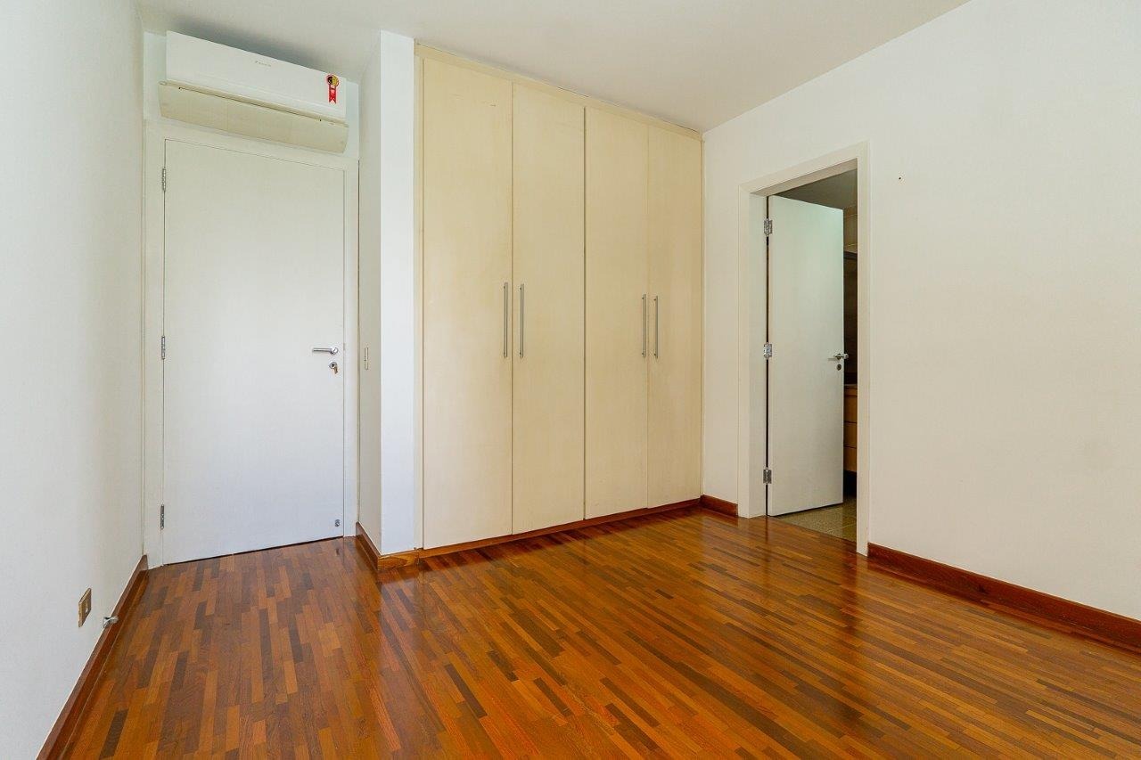 Cobertura para venda em Moema