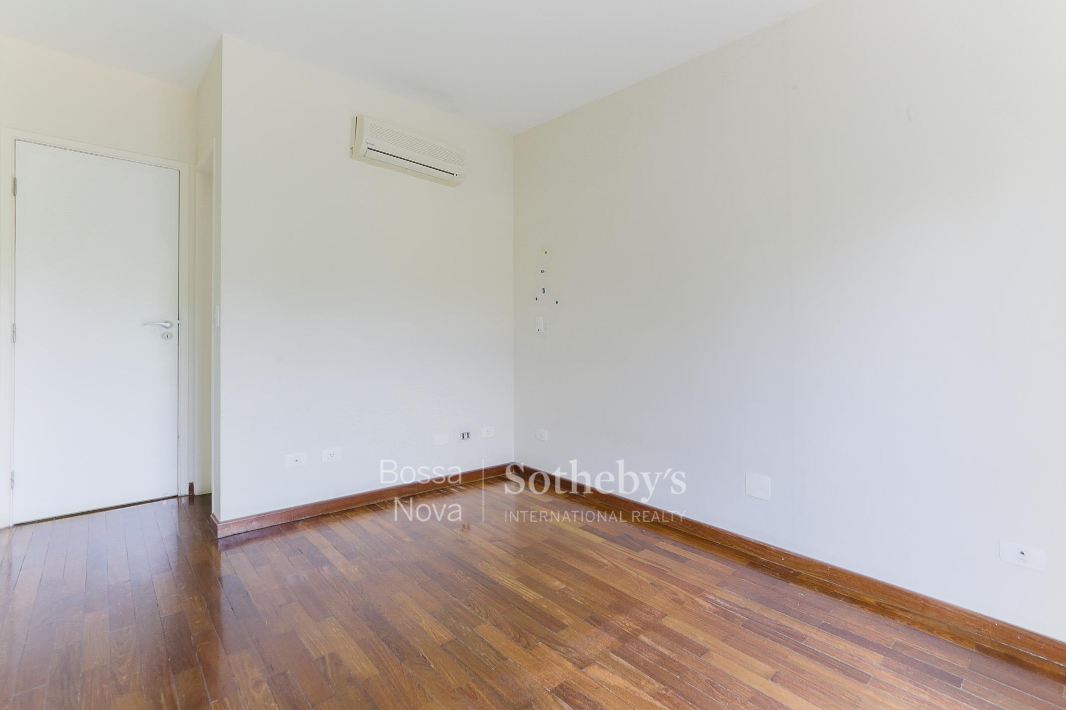 Casa Em Condomínio para venda em Alto de Pinheiros