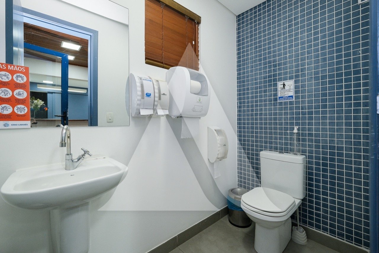 Casa Comercial para venda em Moema
