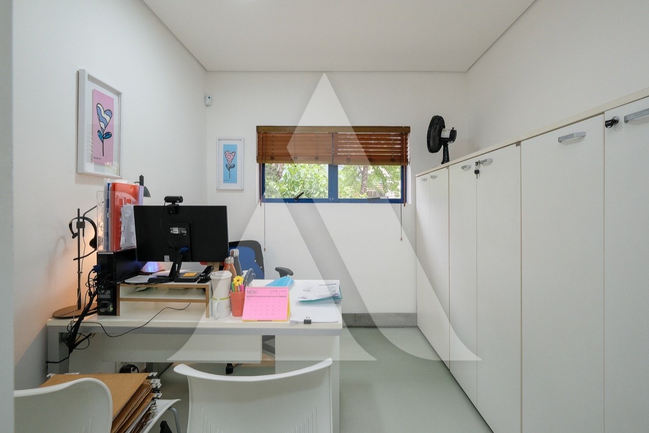 Casa Comercial para venda em Moema