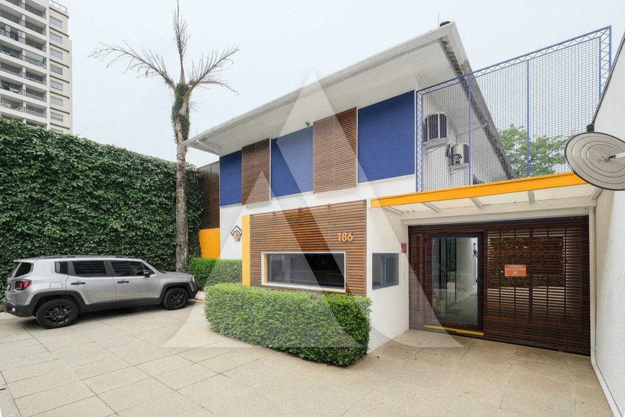 Casa Comercial para venda em Moema