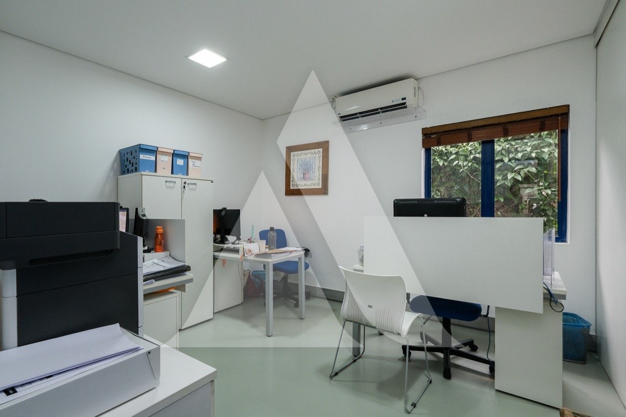 Casa Comercial para venda em Moema