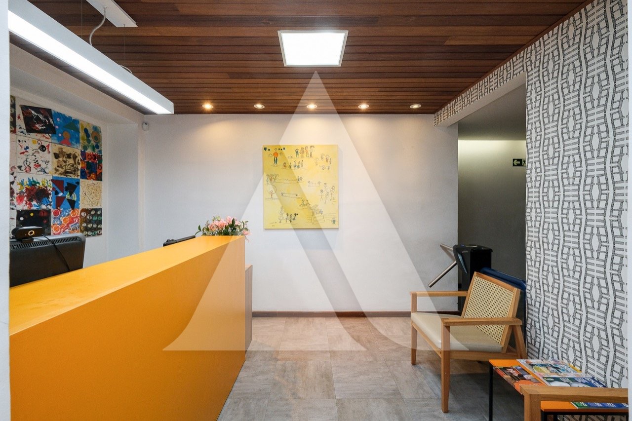 Casa Comercial para venda em Moema