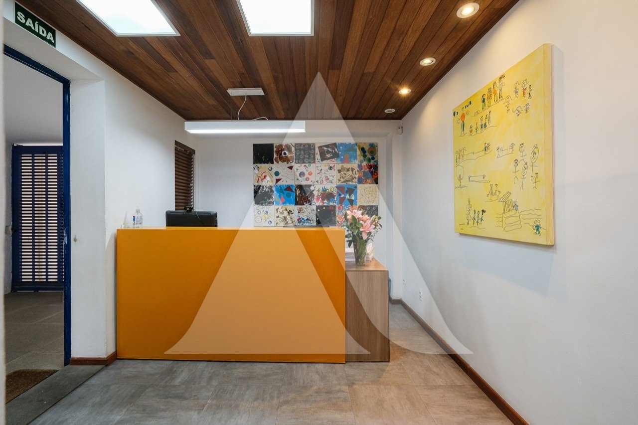 Casa Comercial para venda em Moema