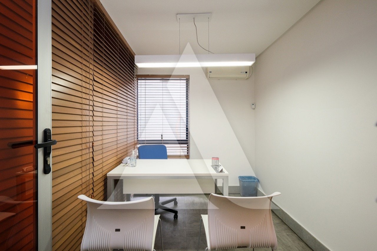 Casa Comercial para venda em Moema