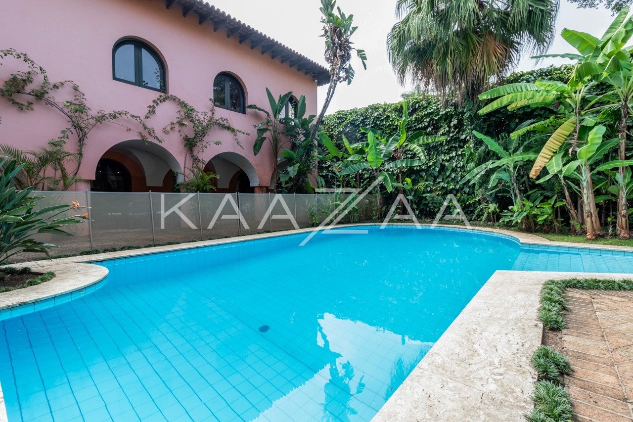 Casa no Jardim América.