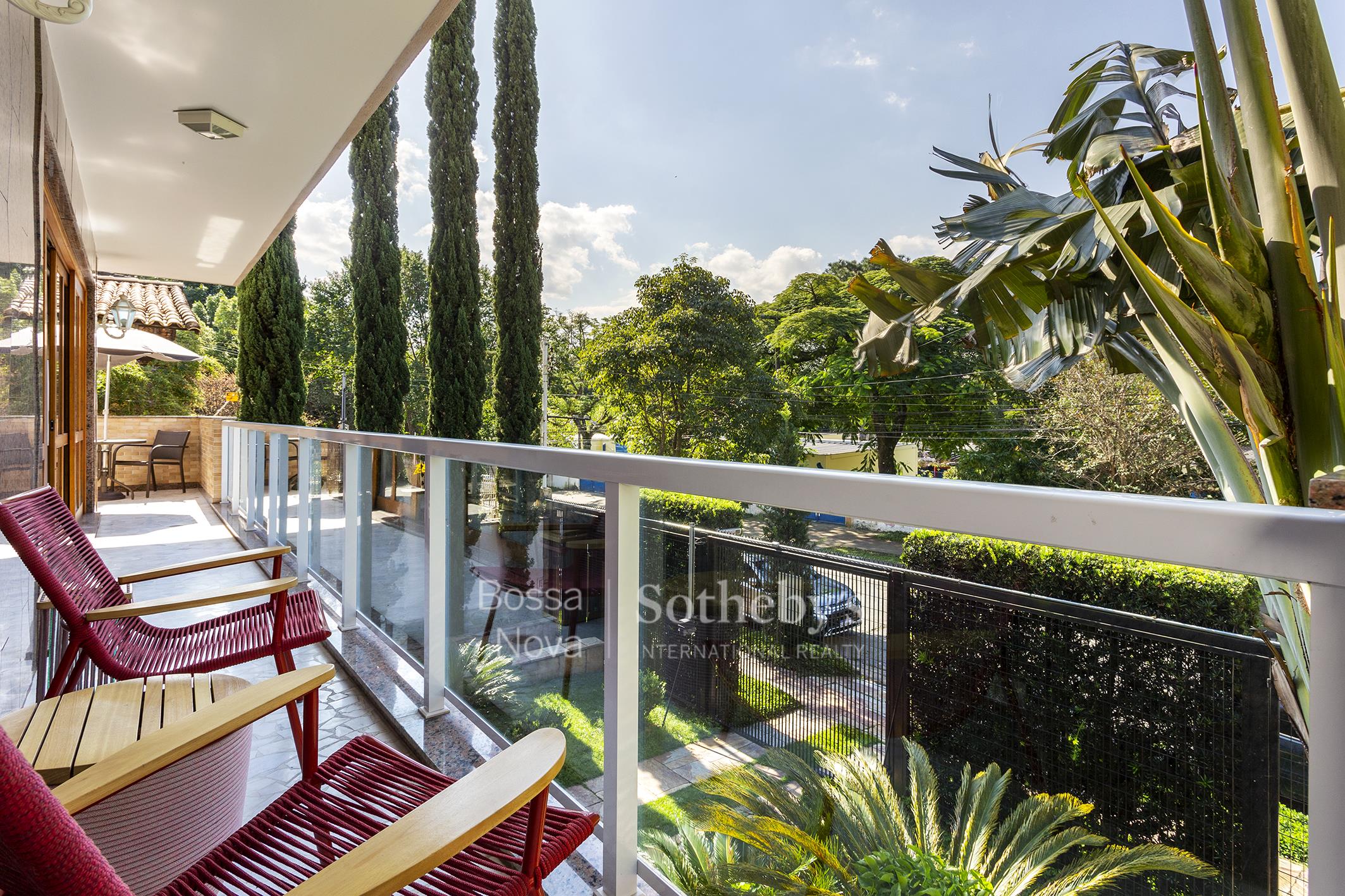 Casa reformada em localização privilegiada do Alto da Lapa 