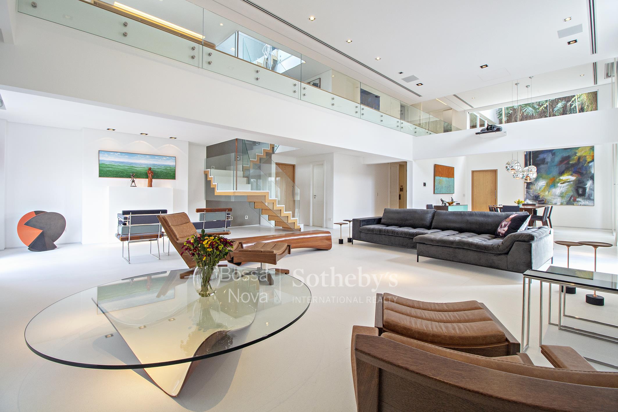 Cobertura triplex com excelente projeto ao lado do Parque Ibirapuera