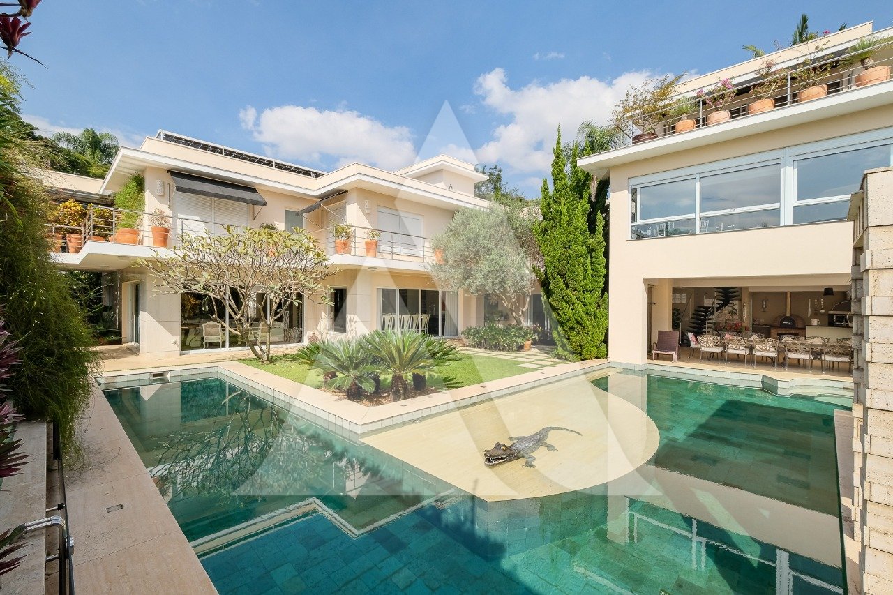 Casa para venda em Moema.
