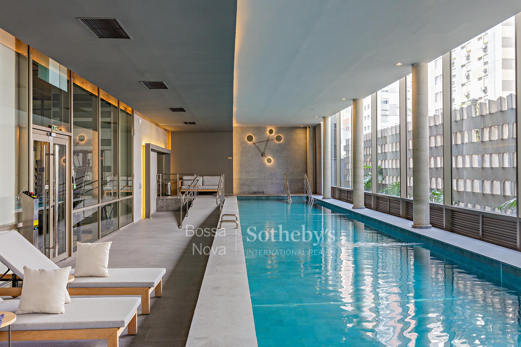 Apartamento garden com área externa privativa e design contemporâneo em localização privilegiada
