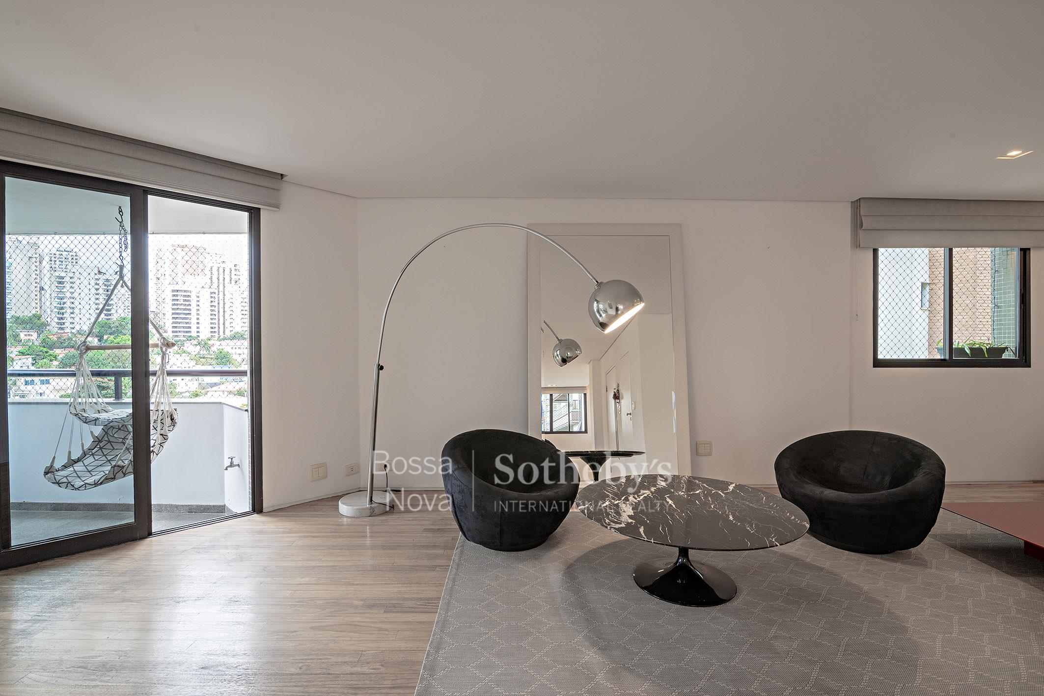 Apartamento duplex com luminosidade natural