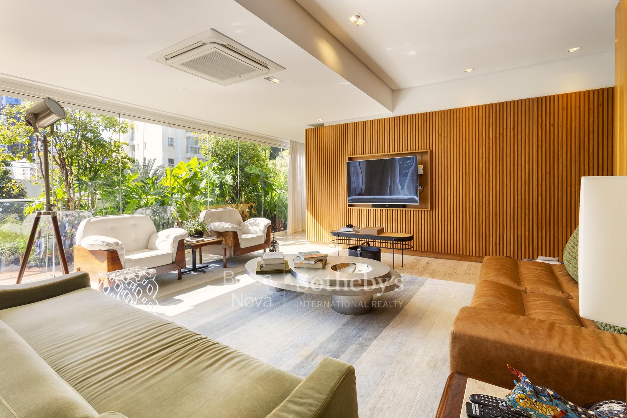 Apartamento entre o Parque do Povo e Ibirapuera