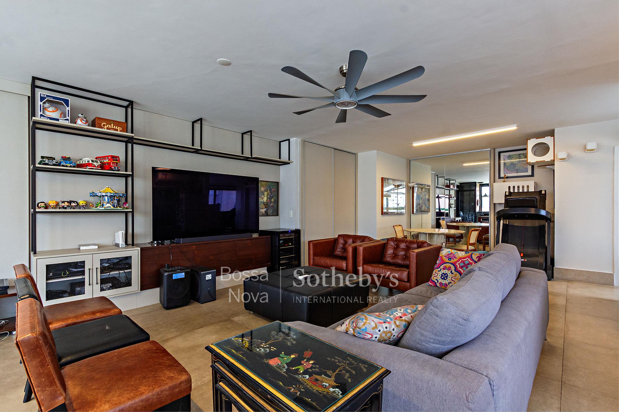 Cobertura duplex reformada com área gourmet e lazer completo