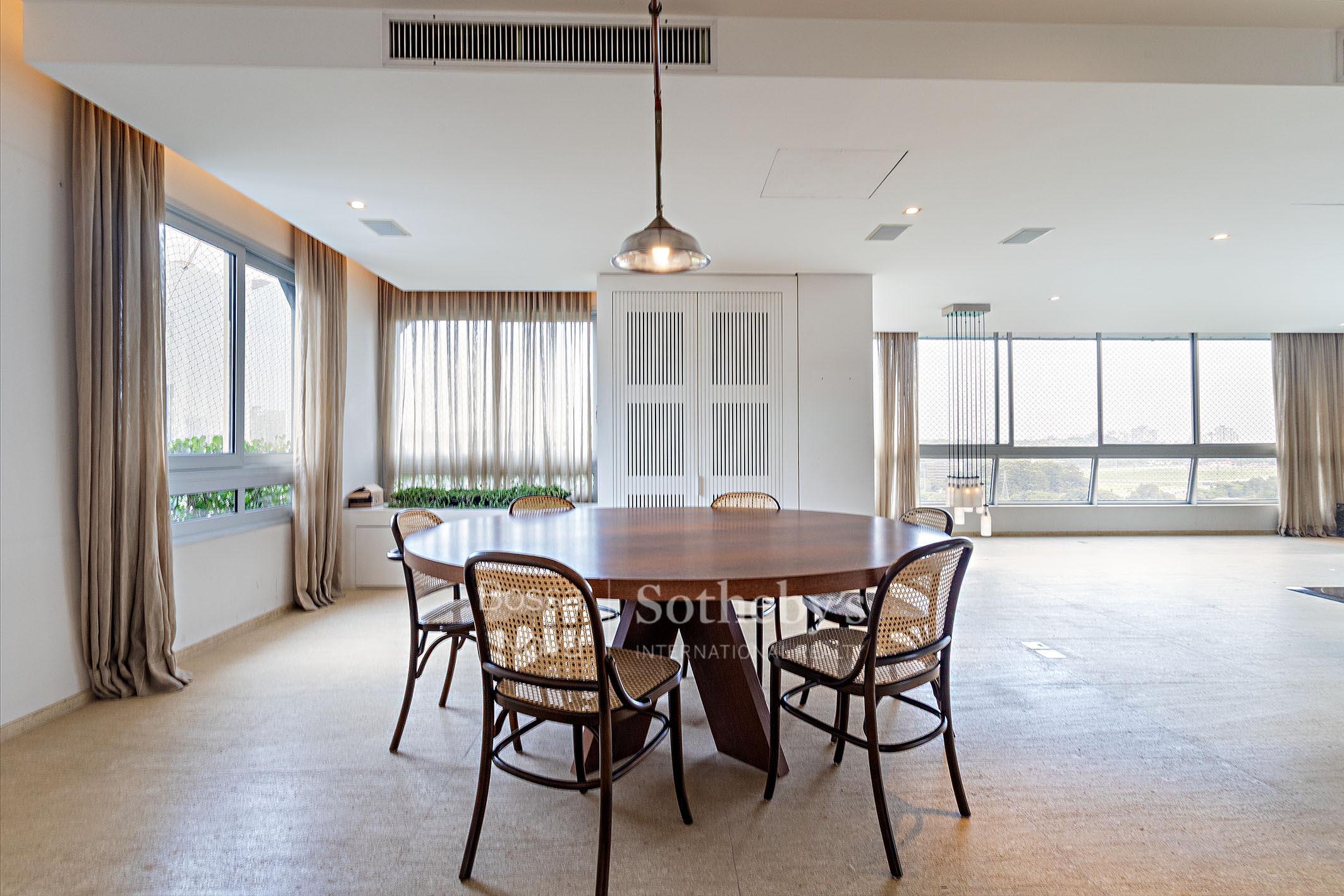 Apartamento Duplex para venda em Itaim Bibi