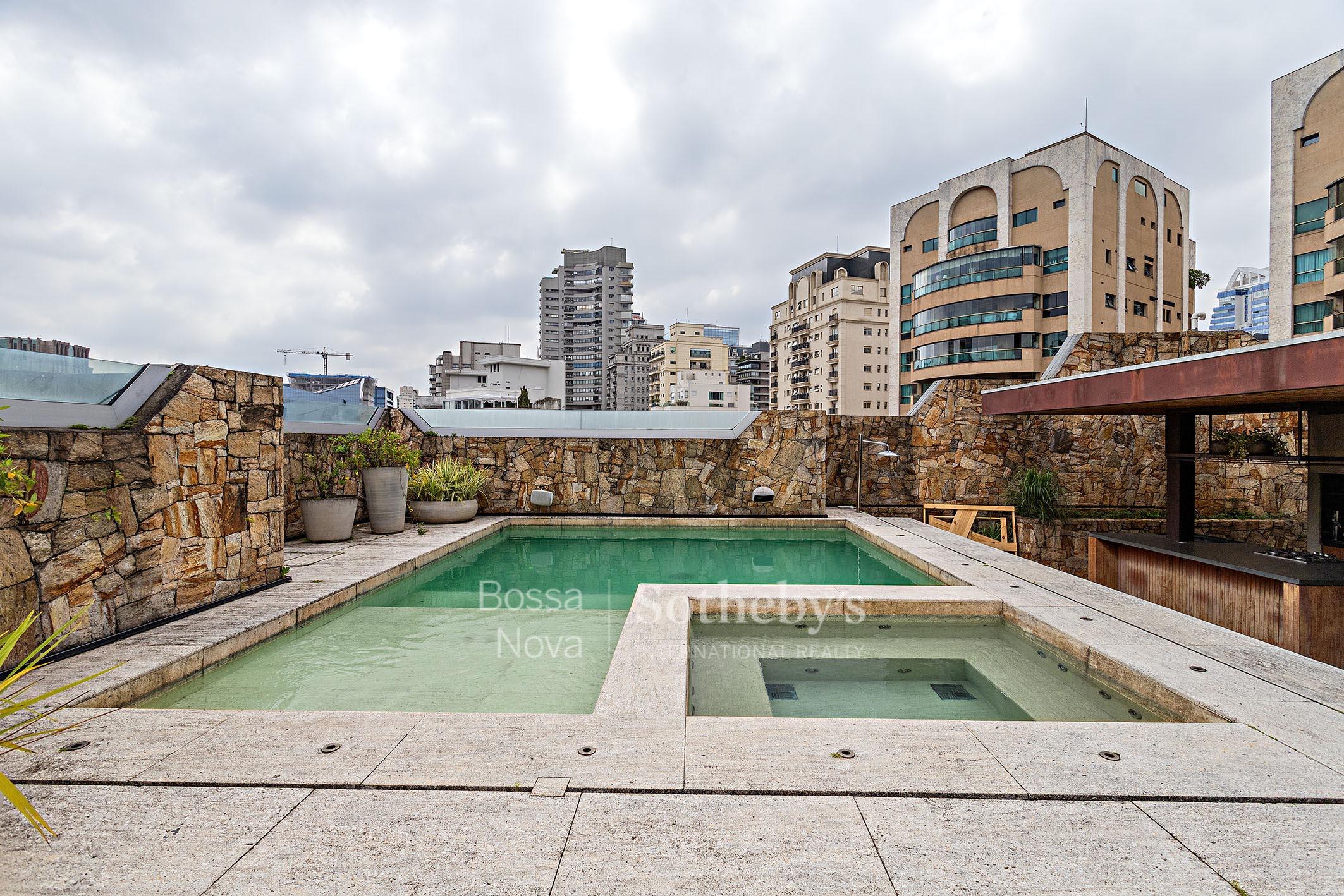 Apartamento Duplex para venda em Itaim Bibi