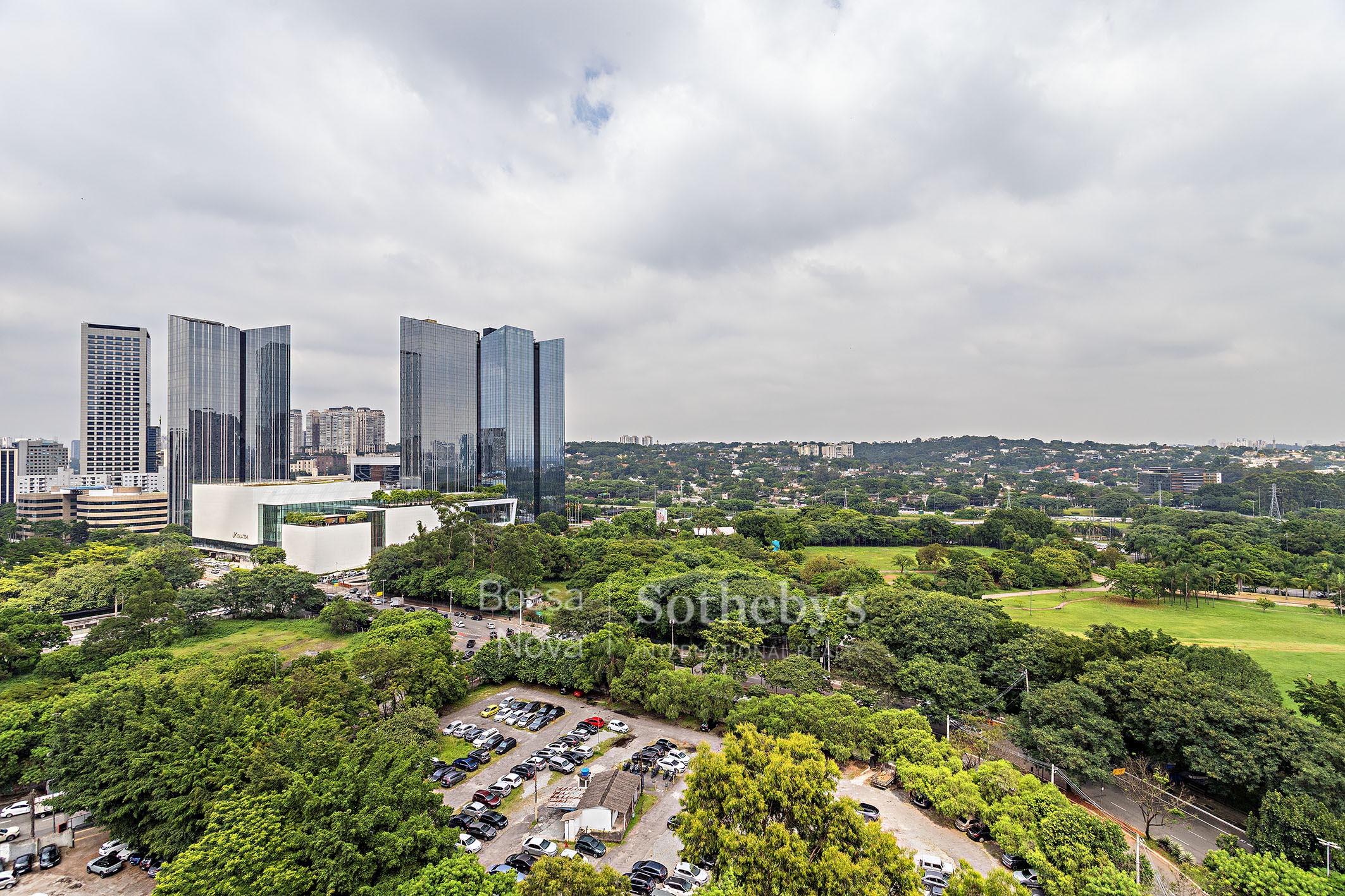 Apartamento Duplex para venda em Itaim Bibi