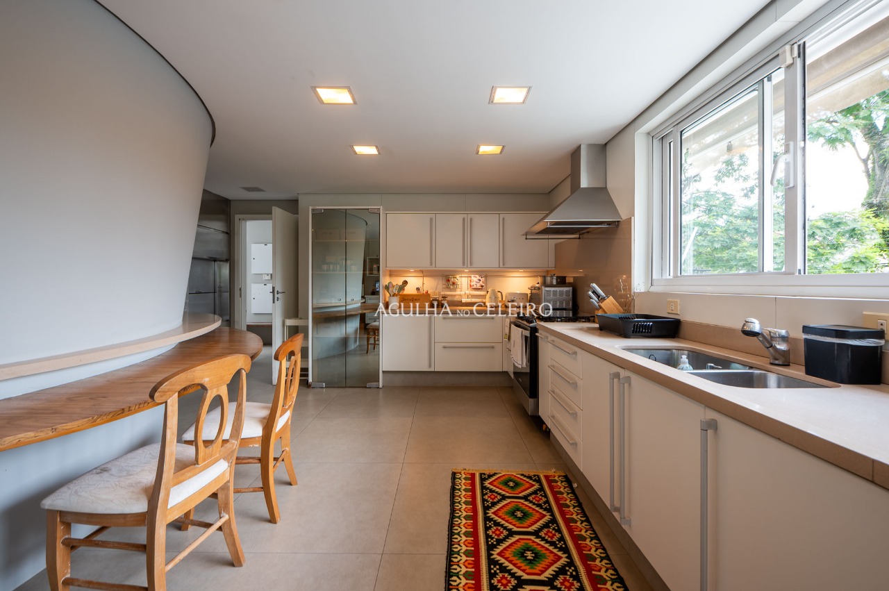 Casa para venda em Alto de Pinheiros