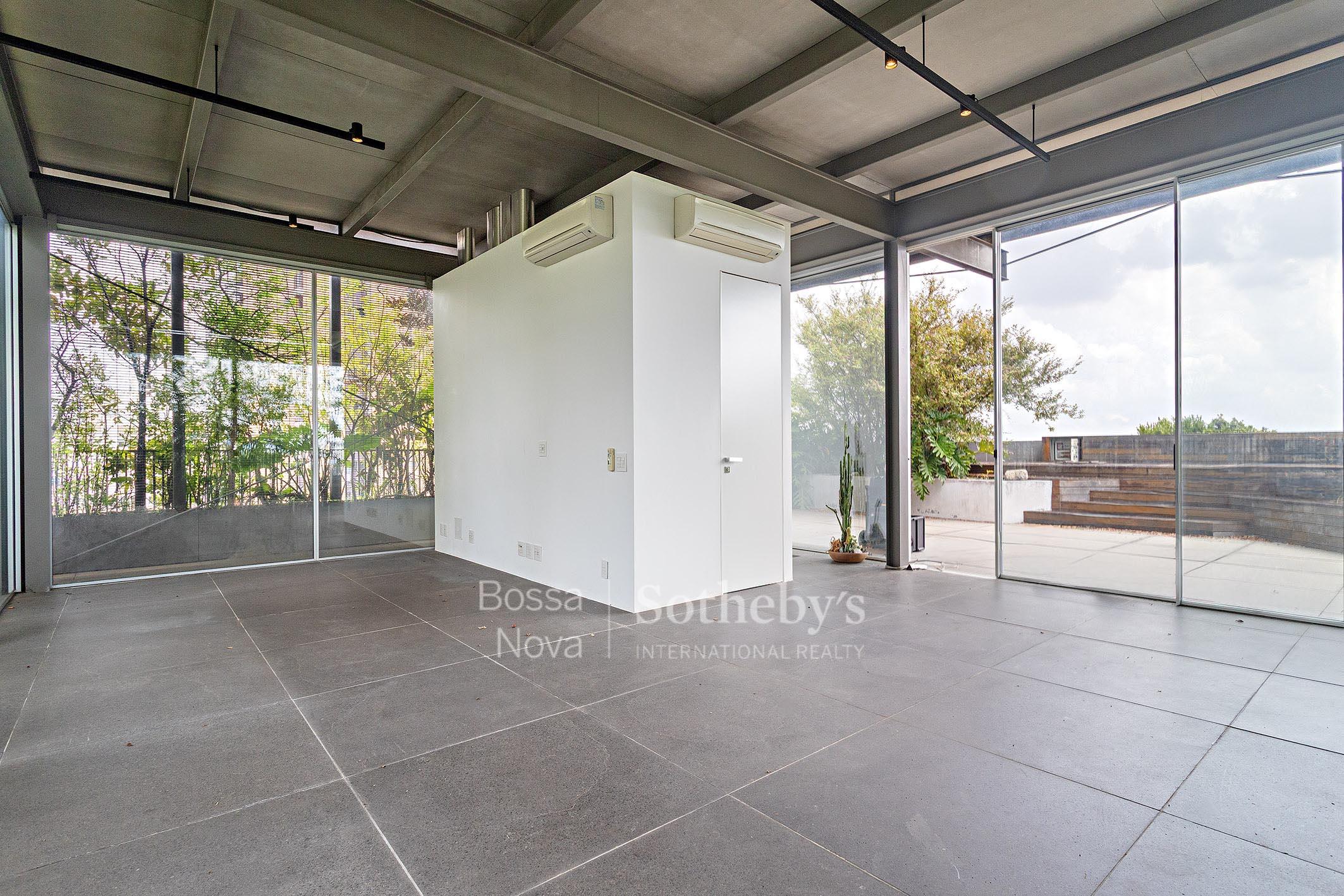Cobertura Triplex para venda em Vila Madalena