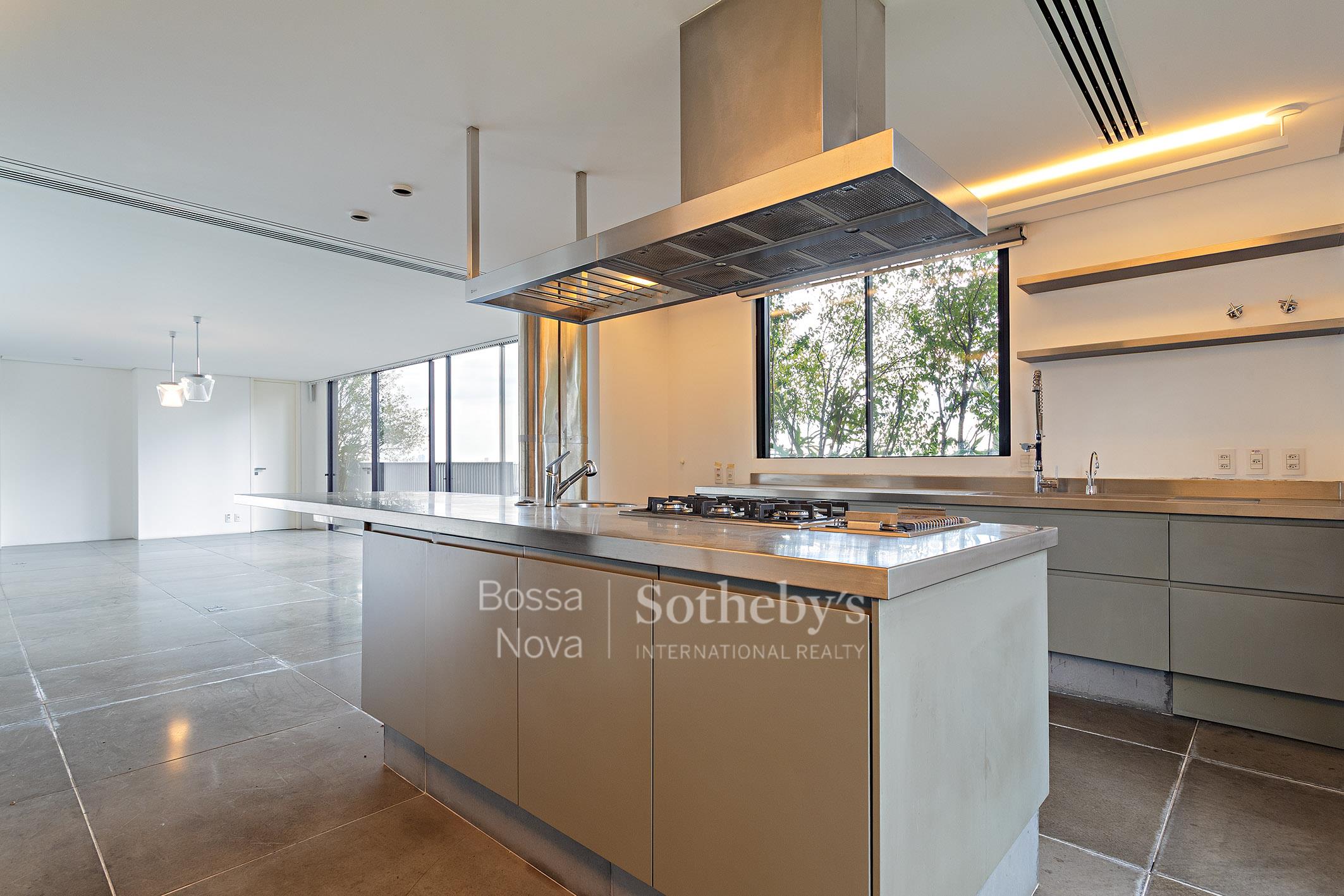Cobertura Triplex para venda em Vila Madalena
