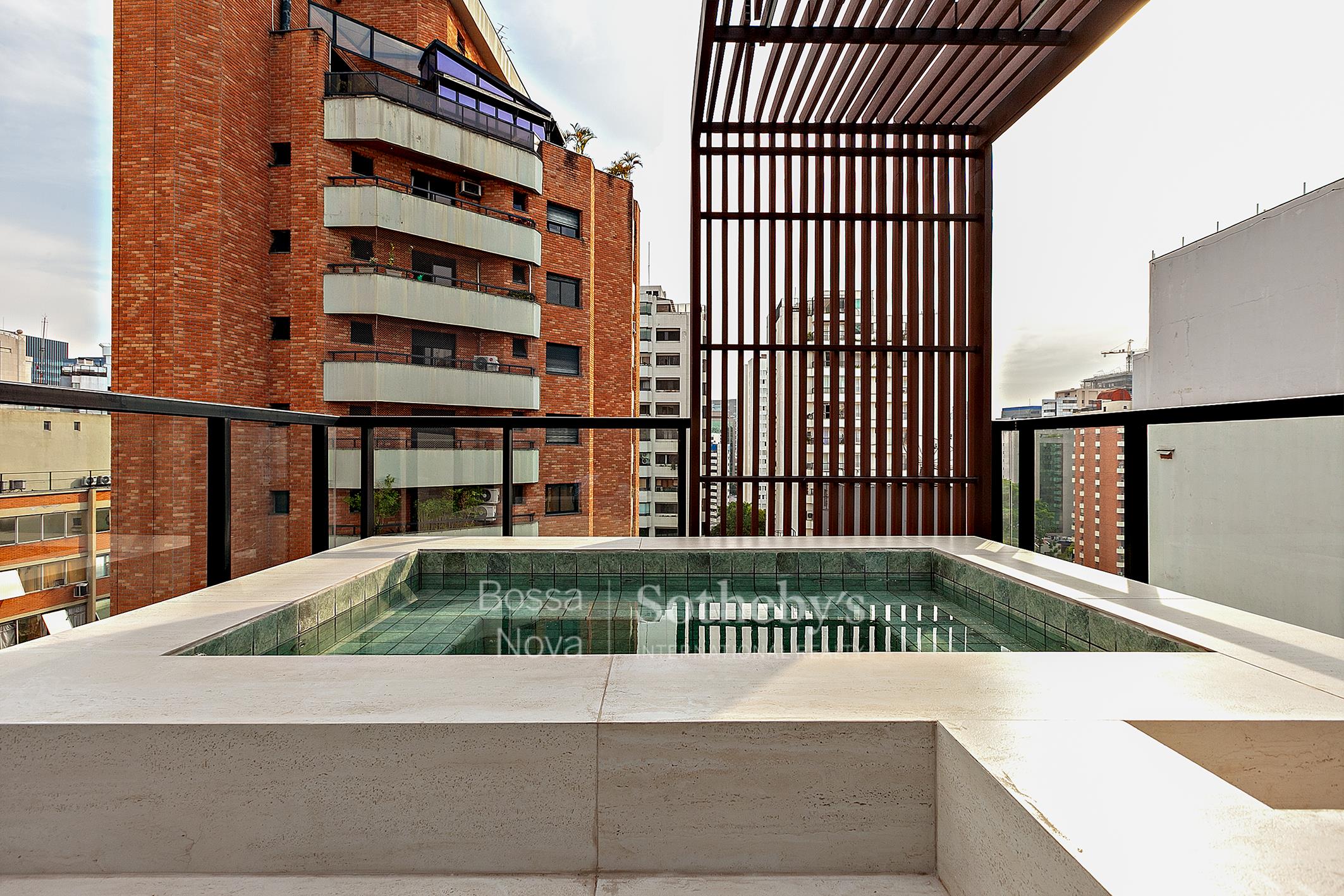 Cobertura Triplex para venda em Itaim Bibi