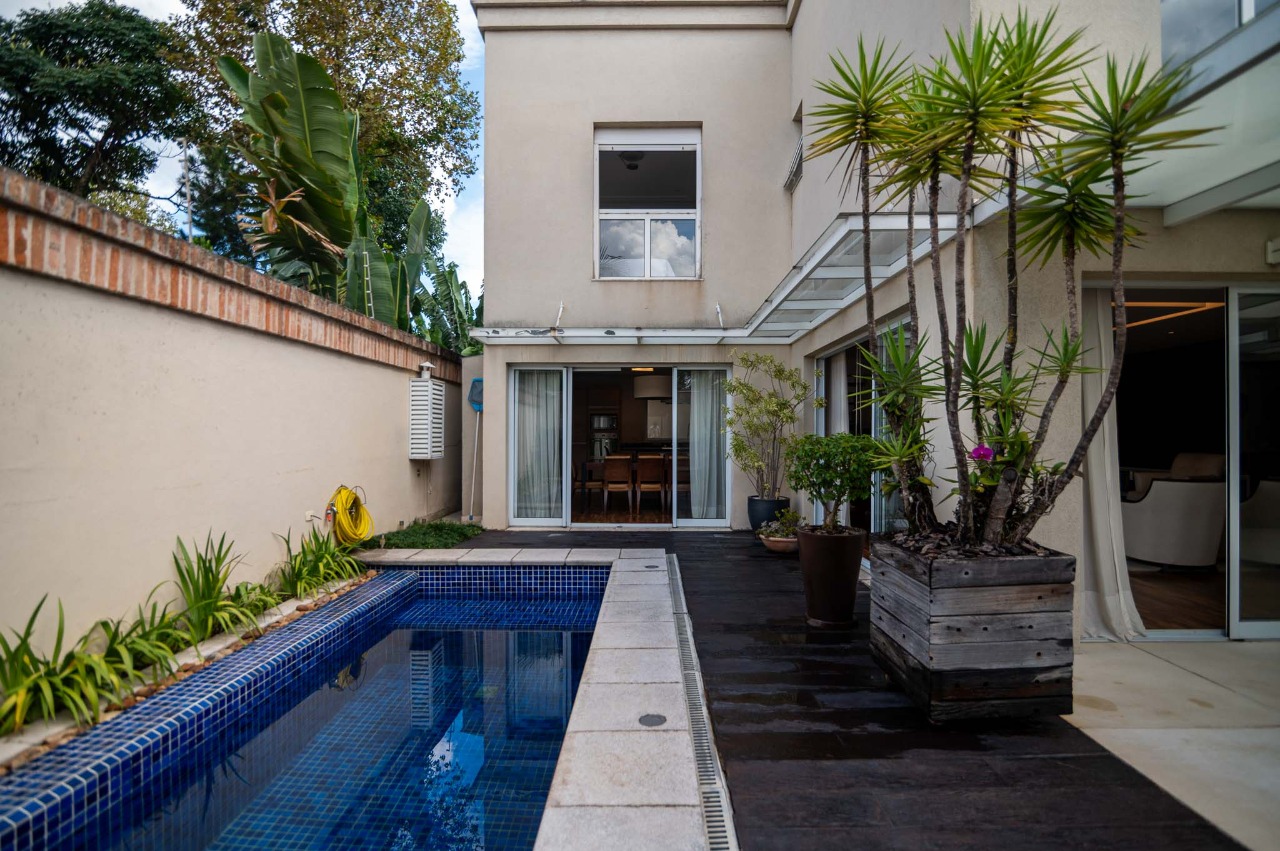 Casa Em Condomínio para venda em Alto de Pinheiros