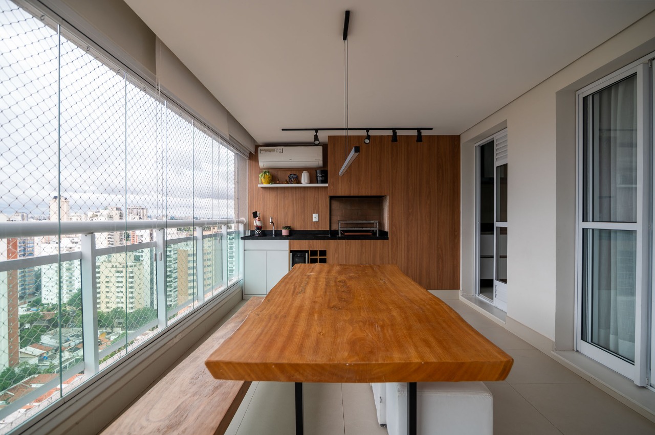 Apartamento Reformado com Vista Panorâmica em Condomínio Clube de Campo Belo