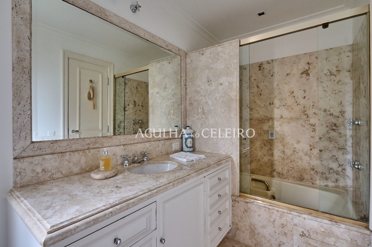 Apartamento Duplex para venda em Alto de Pinheiros