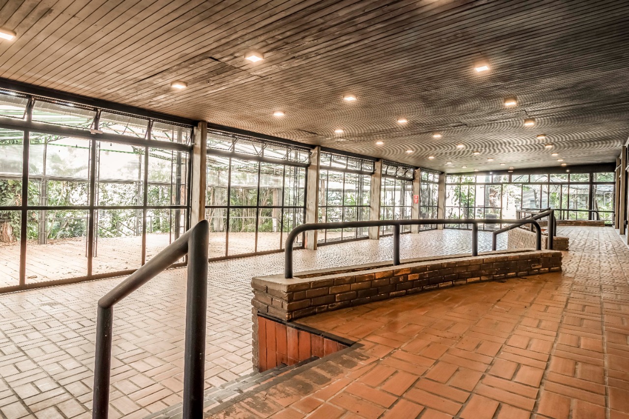 Casa Comercial para venda em Alto de Pinheiros