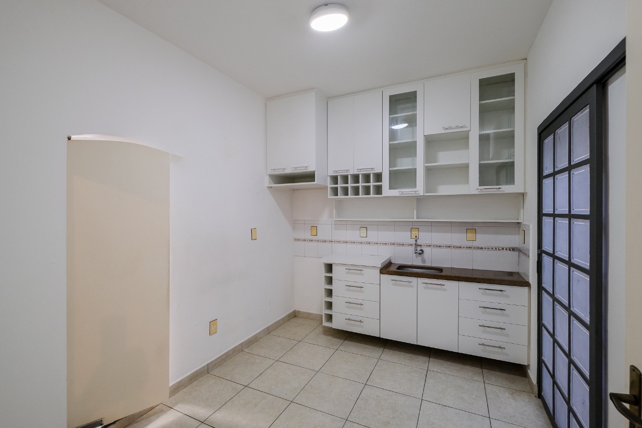 Casa para locação em Jardim Luzitânia