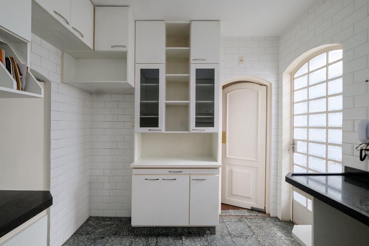 Casa para locação em Jardim Luzitânia