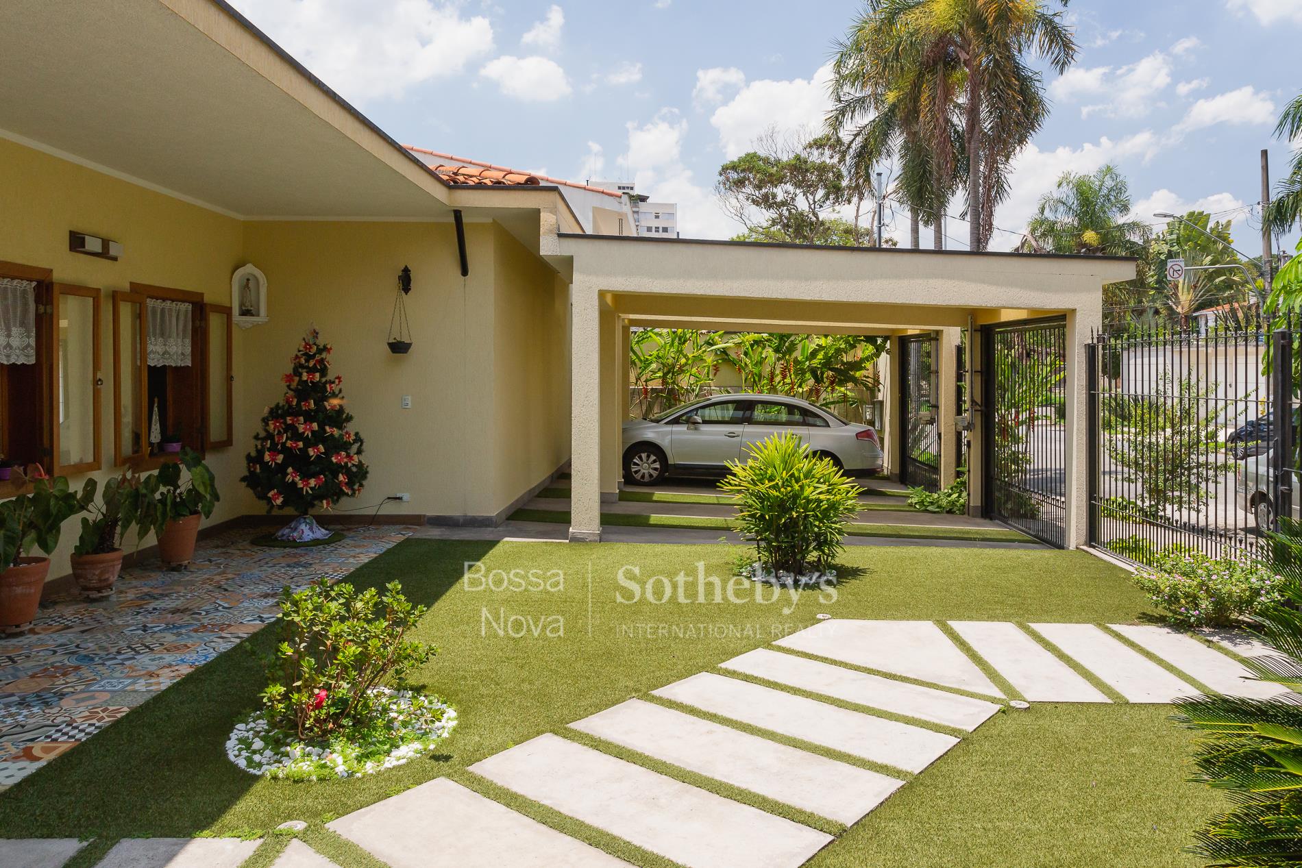 Casa térrea reformada na City Lapa
