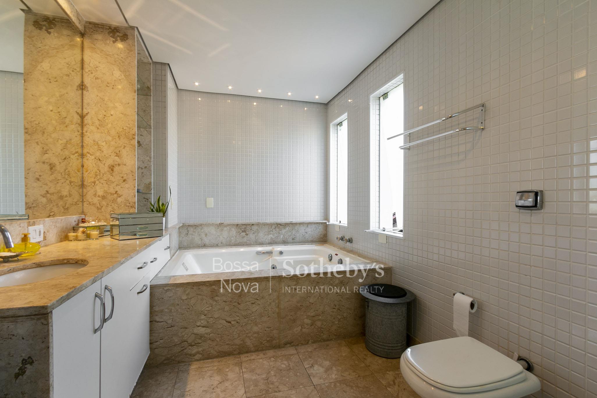Casa para venda em Alto de Pinheiros