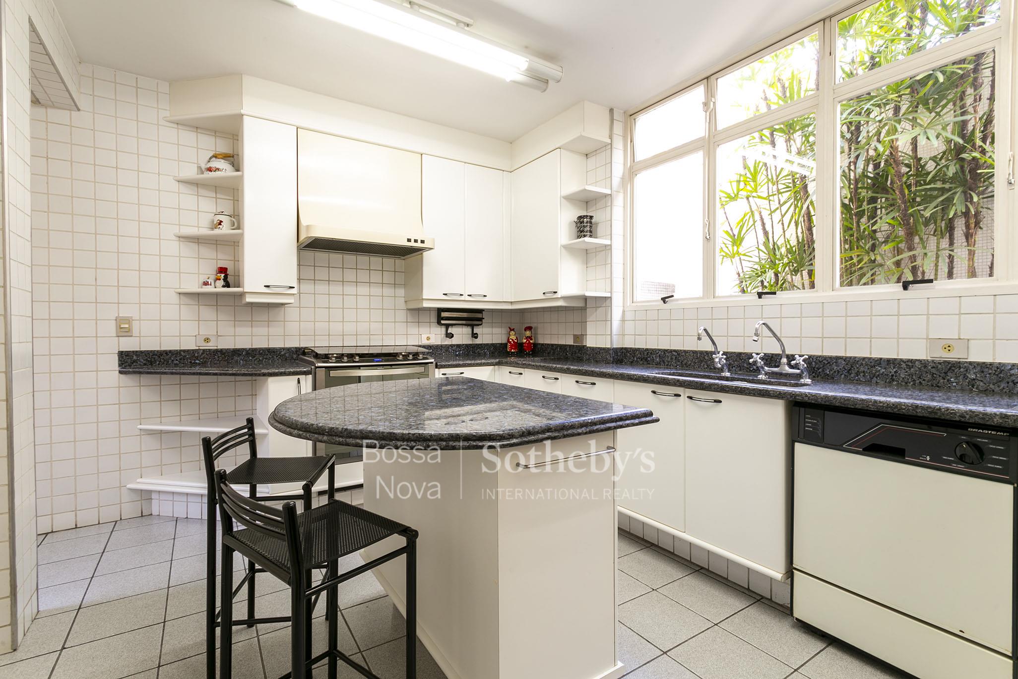 Casa para venda em Jardim Luzitânia