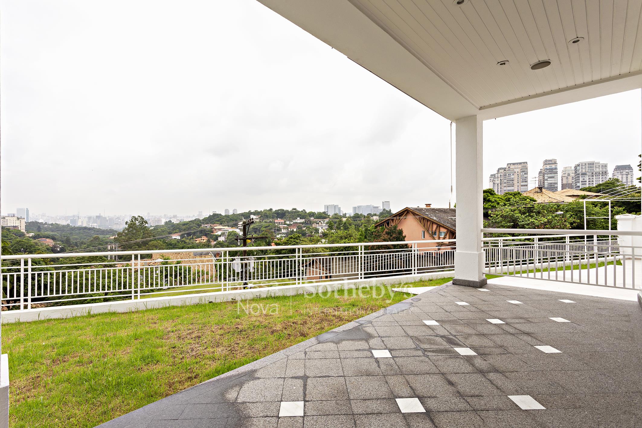 Casa de condomínio em rua fechada próximo ao Clube Paineiras
