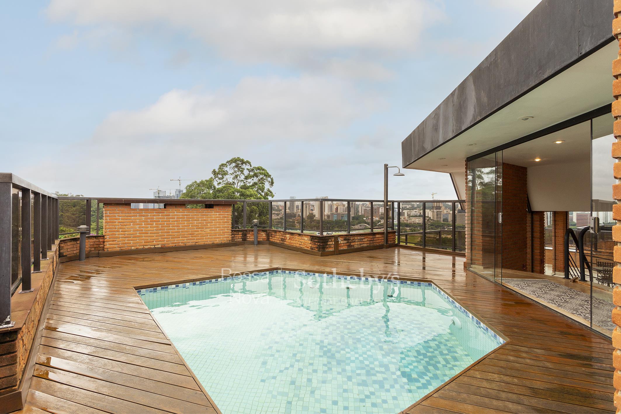 Cobertura Duplex para venda em Morumbi