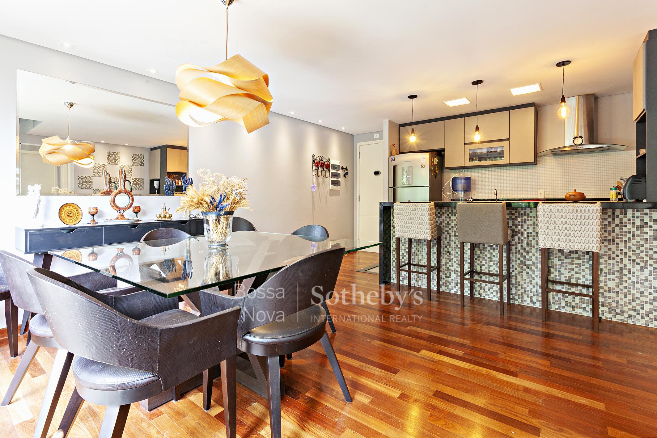 Apartamento garden moderno com vista verde