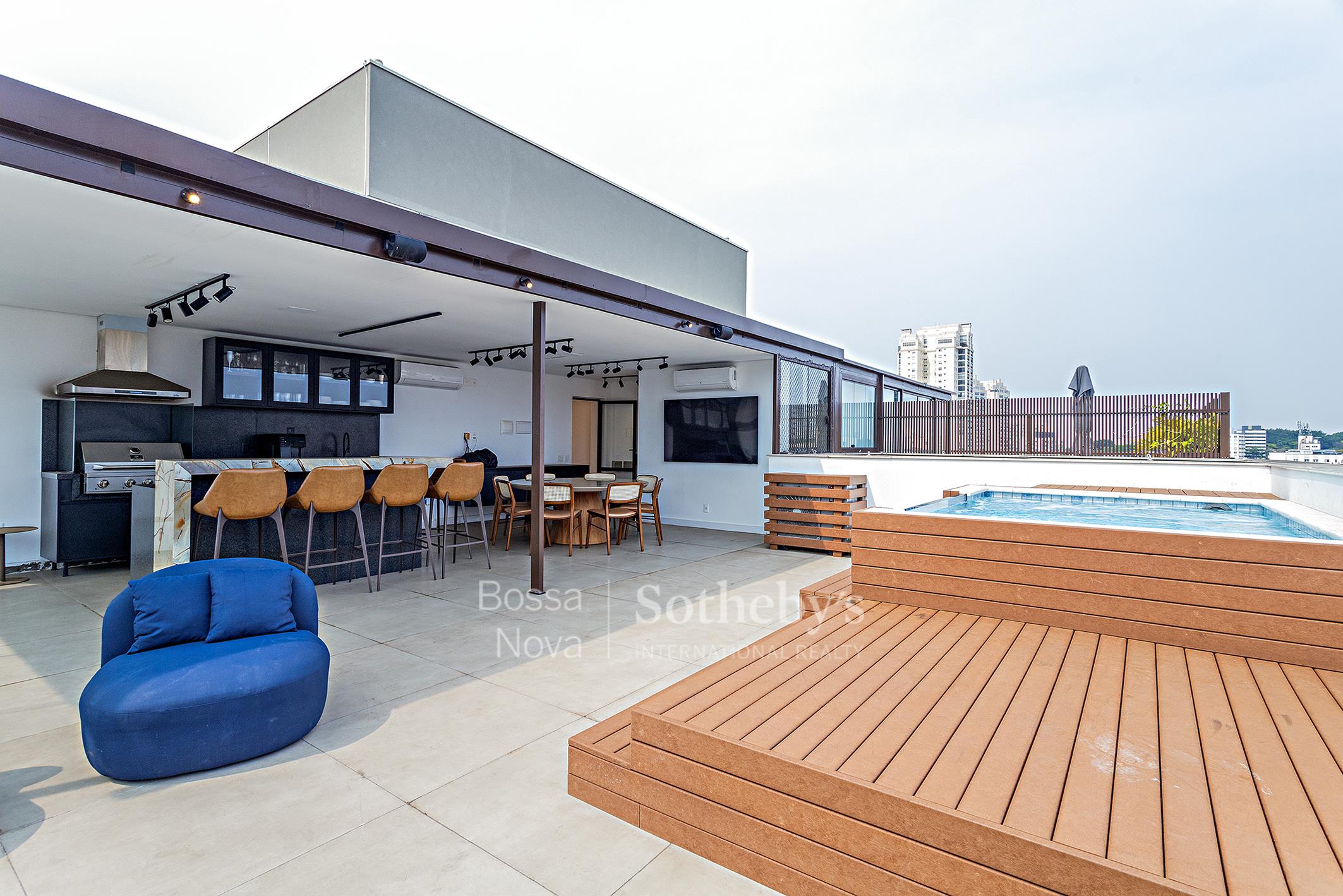 Cobertura no City Lapa com energia solar e vista deslumbrante